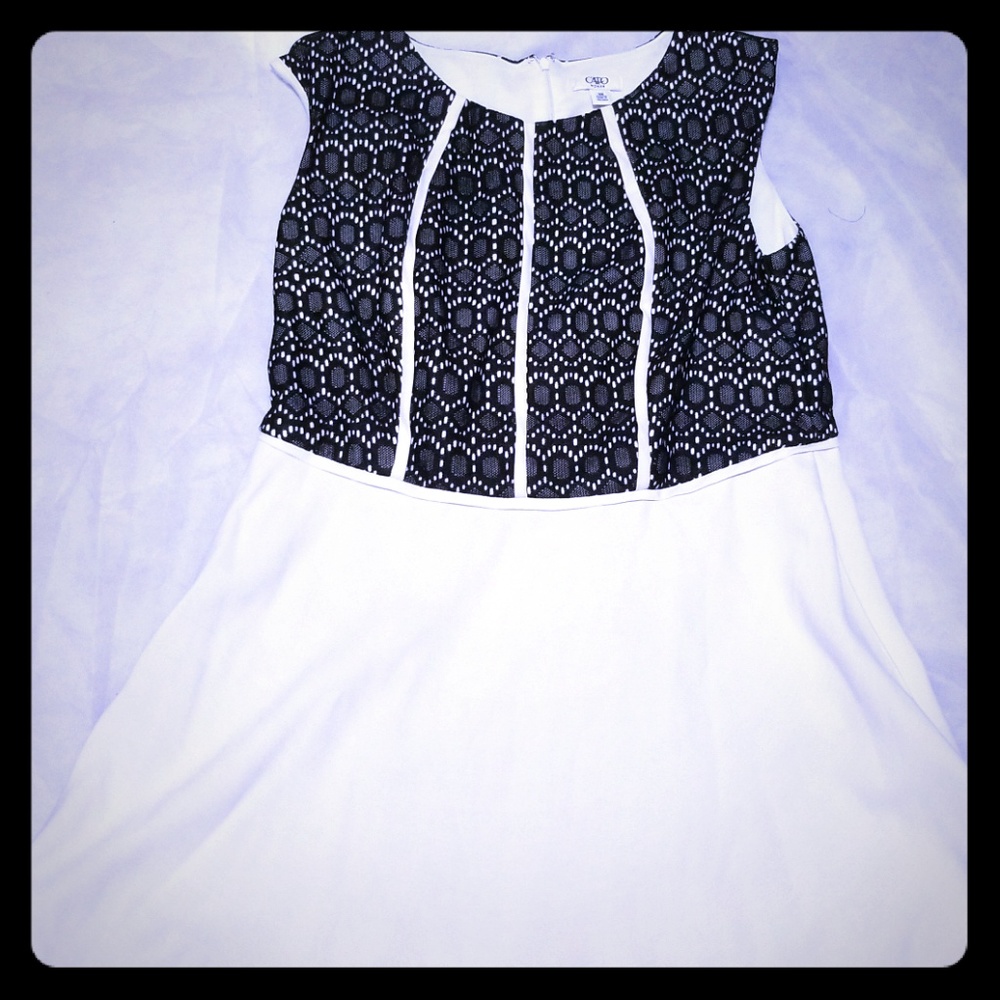 Classy black and white dress!